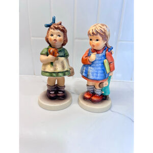 Goebel Hummel Figurine lot of 2 The Surprise and I Wonder